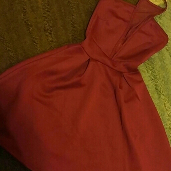 Charlotte Russe burgundy dress - Picture 4 of 6